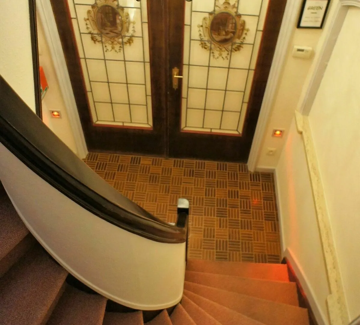 J And R Brussels City Apartment